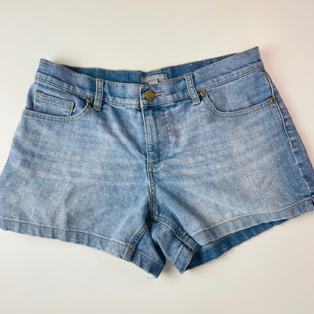 New York & Company Womens Denim Shorts Size 8 Medium Wash Stretch Jean Shorts